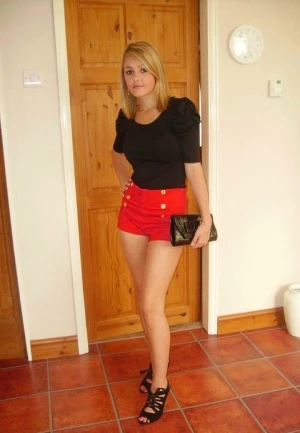 Gorgeous babe
