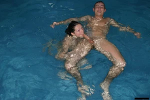 swinmin pool
