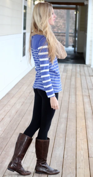 Hot  Full HD Yoga Pants Pics
