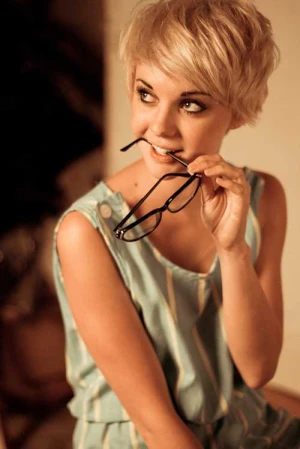 Sometimes girls with short hair are the hottest things ever.