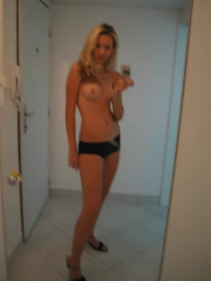 amateur selfshot