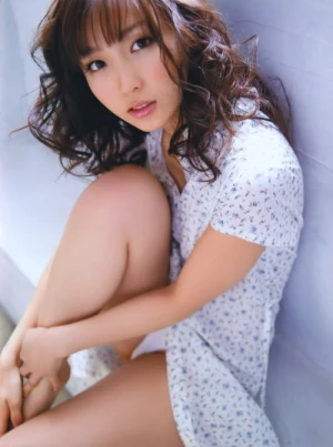 !MORE PHOTOS OF ASIAN  GIRLS!