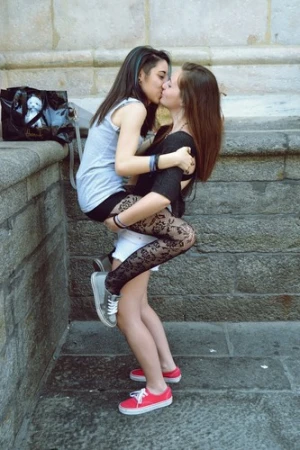 Passionate College kiss