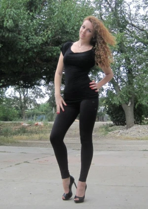 Gorgeous babe