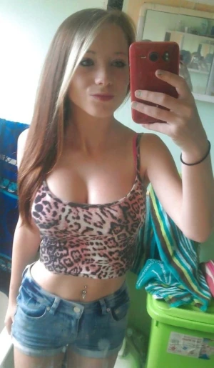 Gorgeous babe