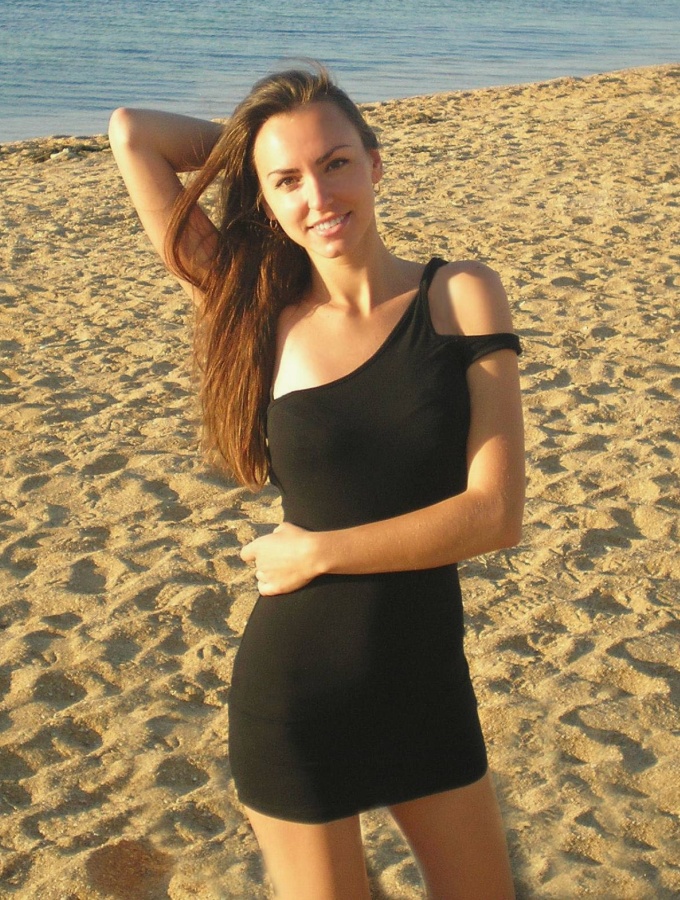 Gorgeous babe