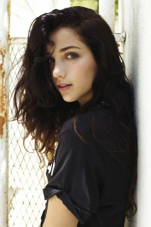 Hot brunette with the perfect face