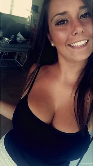 hot-busty-petite:

beauty