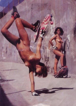 Nude skateboarding