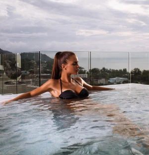 Viki Odintcova