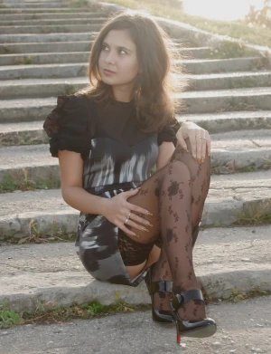 Gorgeous babe