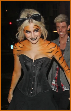 Pixie Lott Grr