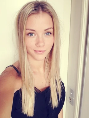 Gorgeous babe