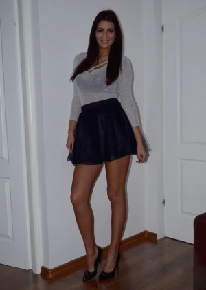 Gorgeous babe