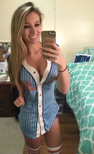 Gorgeous babe