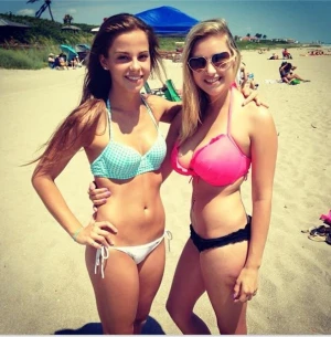 Blonde with big tits and brunette with gorgeous face