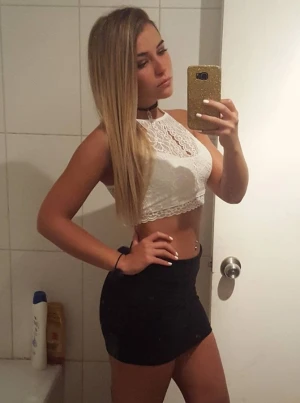Gorgeous babe