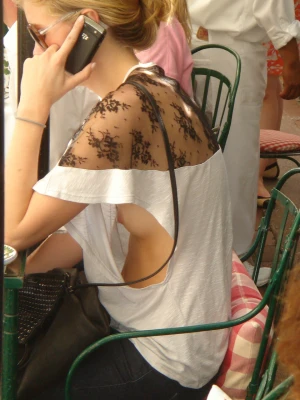 Downblouse