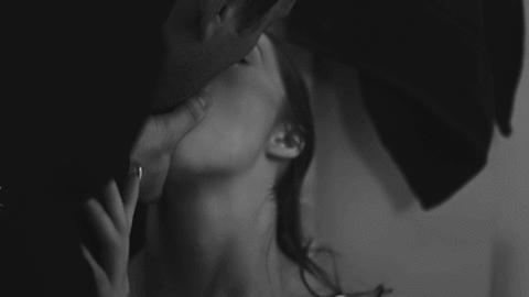 Kiss & Suck