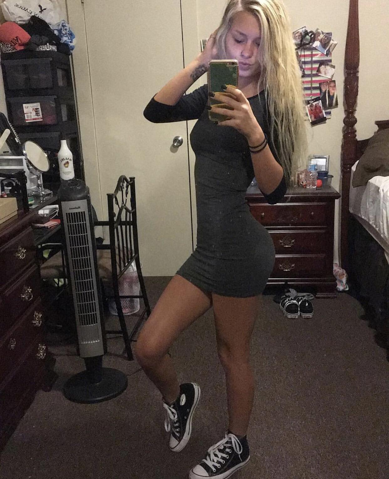 babe in tight dress