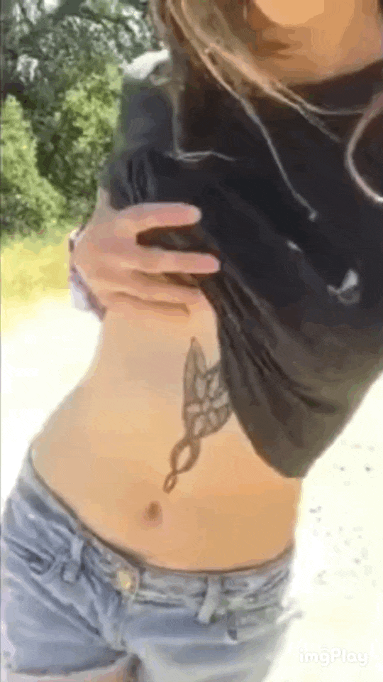 Tight teen reveals her cute tits