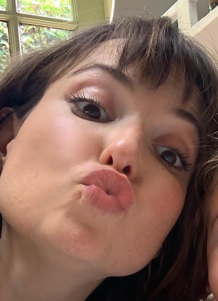 Milana Vayntrub