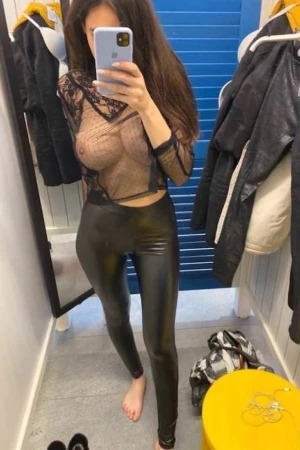 Gorgeous babe