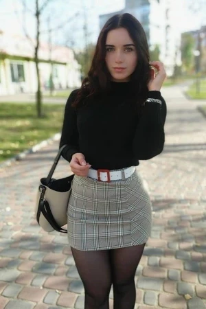 Gorgeous babe