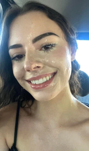 Pretty cumslut.