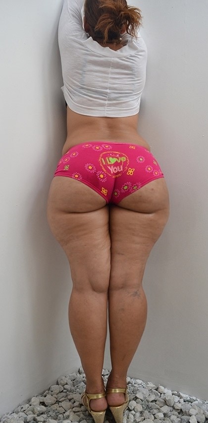 PAWG GOT A GREAT MEATY ASS!