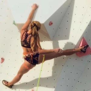 Pro climber in lingerie