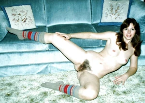 Holy shit!  Spit'n image of my ex-fiance in 1989!