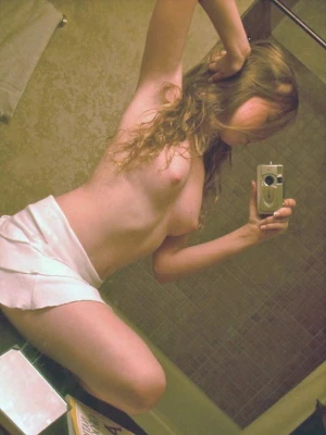 Blonde selfie