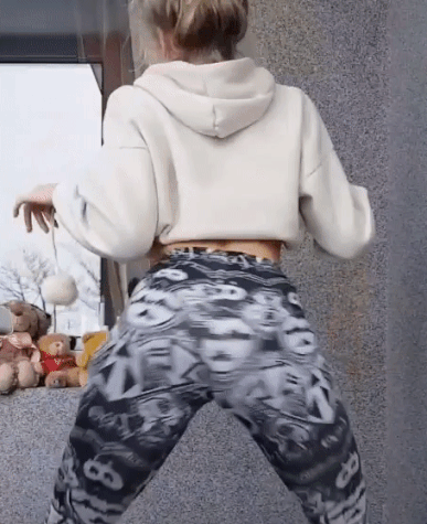 Hot blonde booty shake pawg