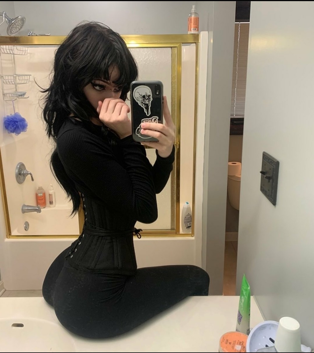 Goth ass is best ass