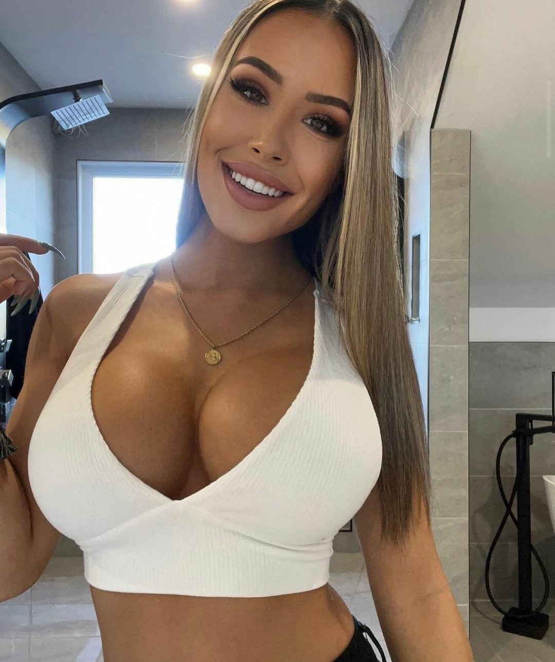 Big cleavage