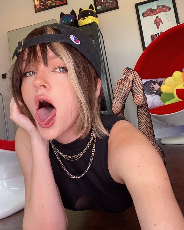 The pose