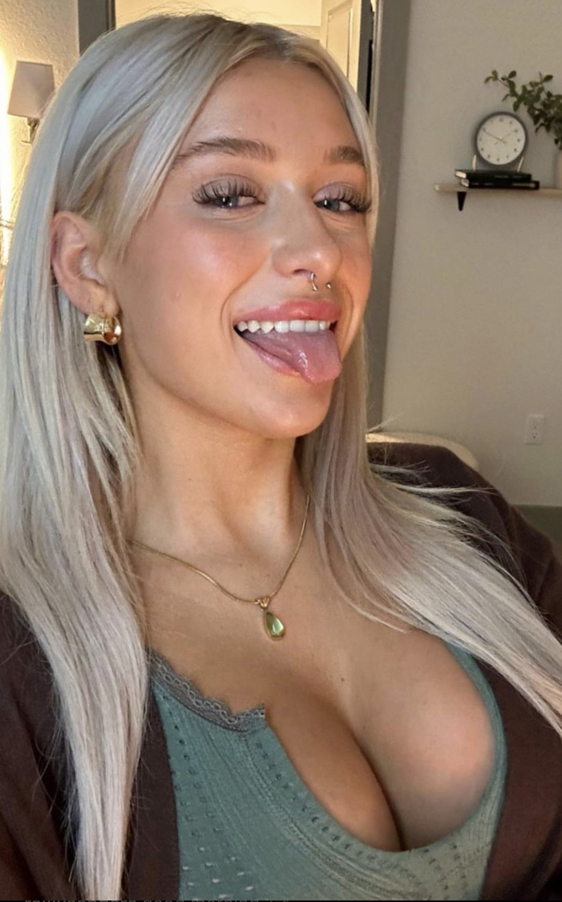 Hot boobs
