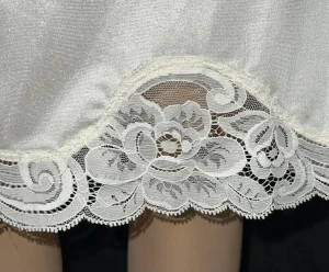 Lace Detail!