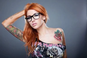 Model: Sallie Axl Przybek