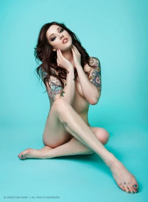 Hot pic with a superb brunette